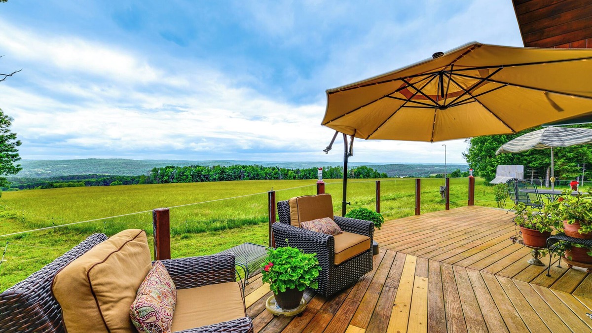 Oxford Cabin | Secluded Oxford Cabin on 75 Acres: Sunset Views!