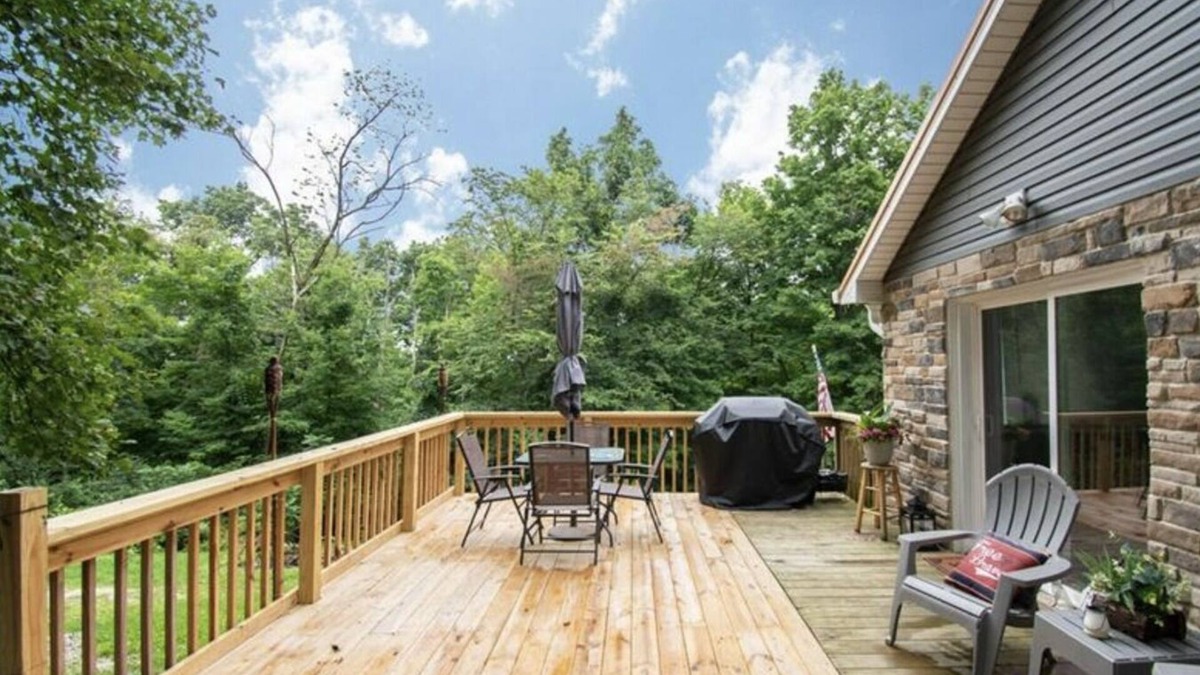 Carrollton House | Secluded, pet friendly, fishing, hot tub, Wi-Fi!