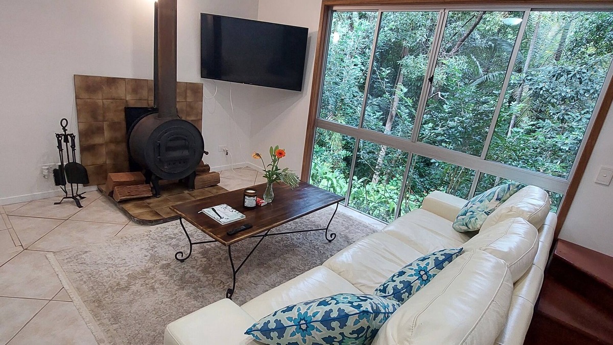 Nambour House | Secluded Rainforest Haven | 3 Acres | Sleeps 7