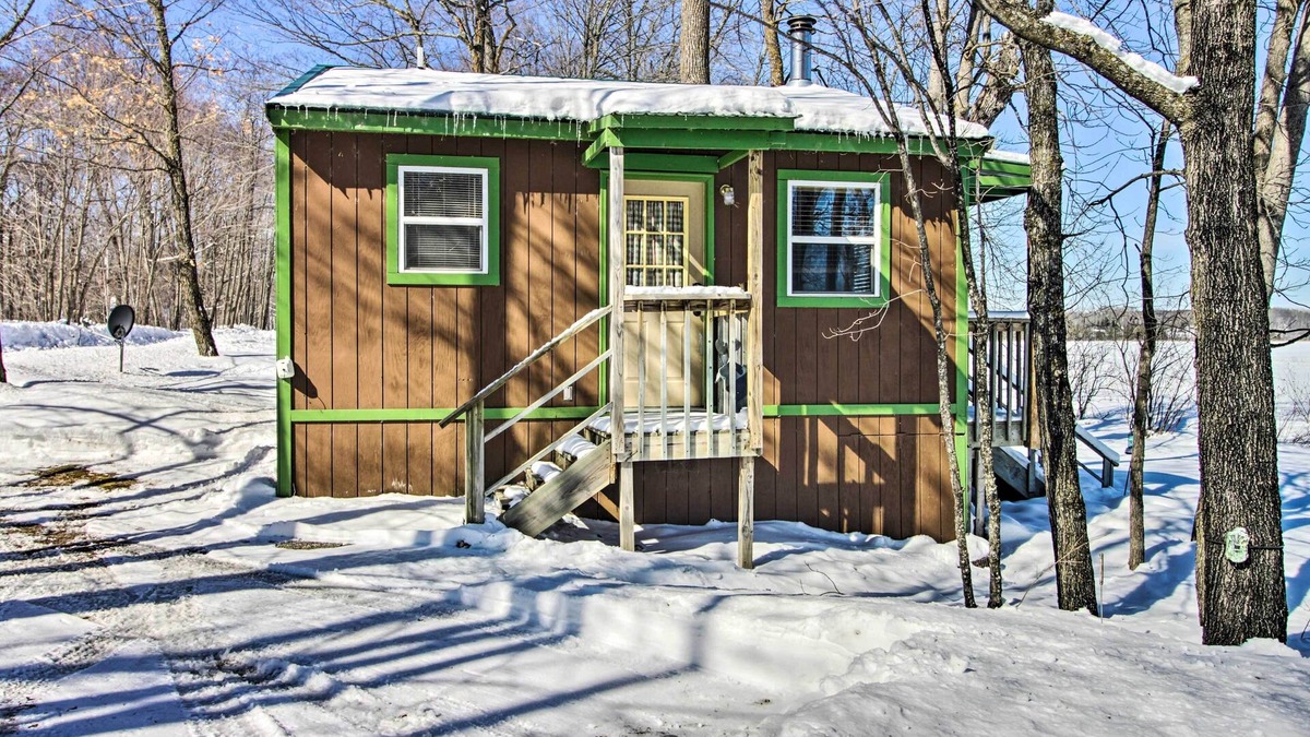 Remer Cabin | Secluded Remer Cabin w/Lake Access!