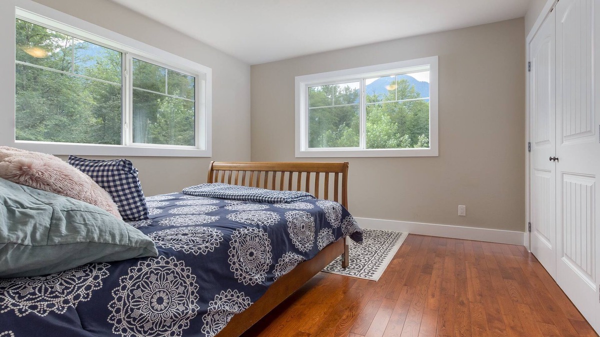 Upper Squamish House | Secluded Retreat Deep in Squamish Valley