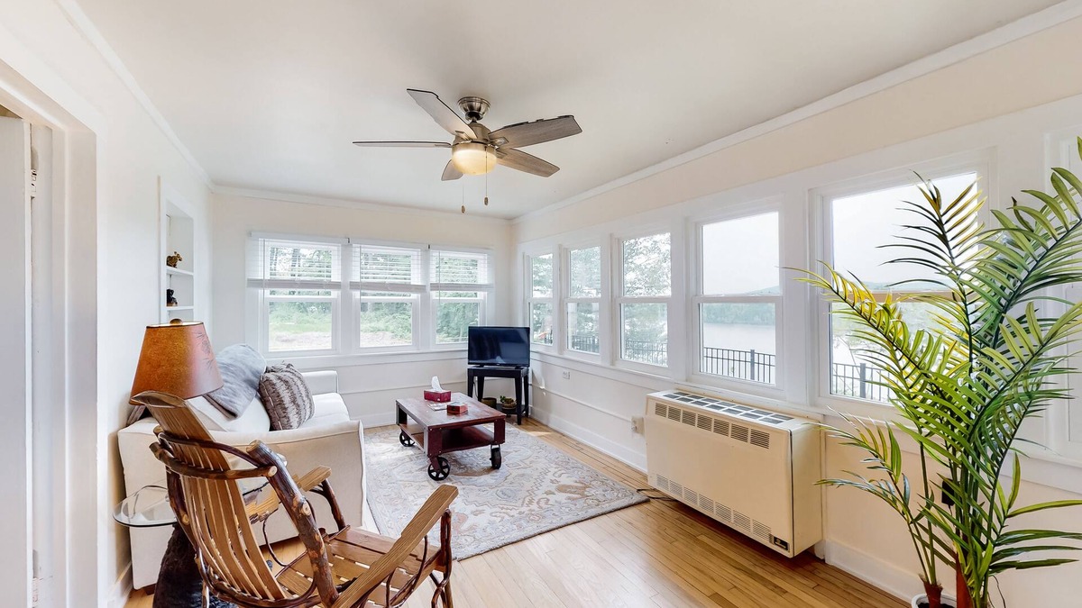 Queensbury Cottage | Secluded, romantic cottage with stunning views of the Hudson River