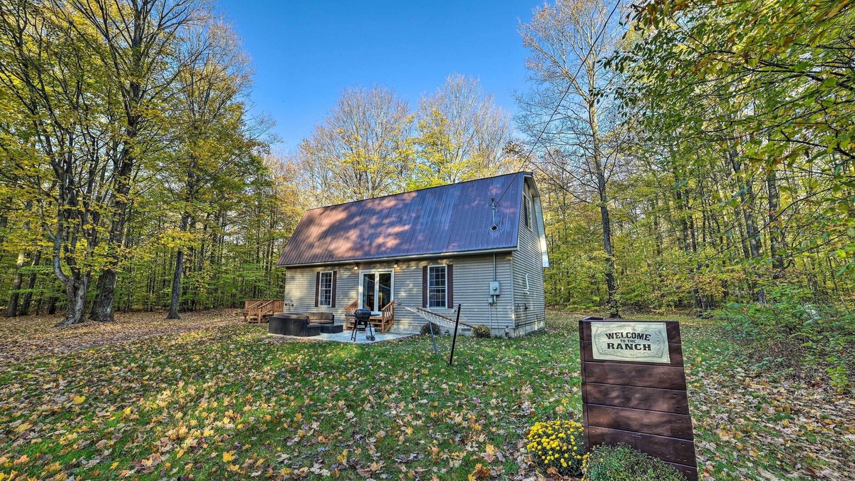 Frederic House | Secluded & Rural Frederic Home w/Barn on 25 Acres