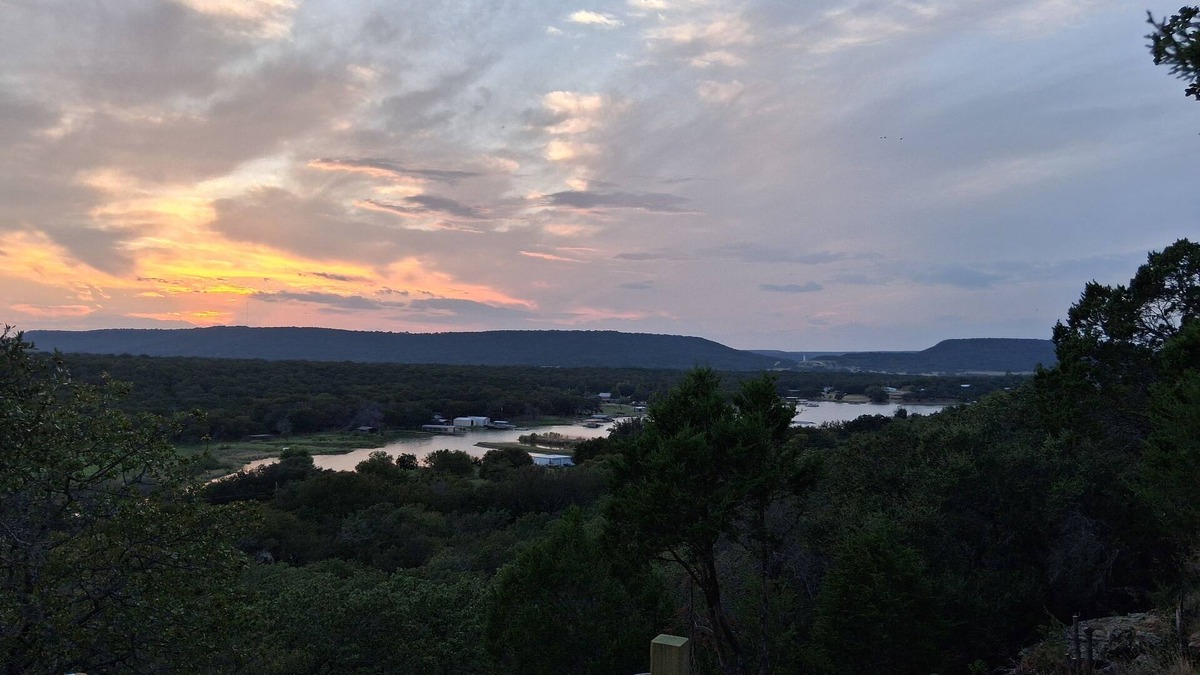 Gordon House | Secluded RV on mountain bluff overlooking lake with large deck. Hiking &biking