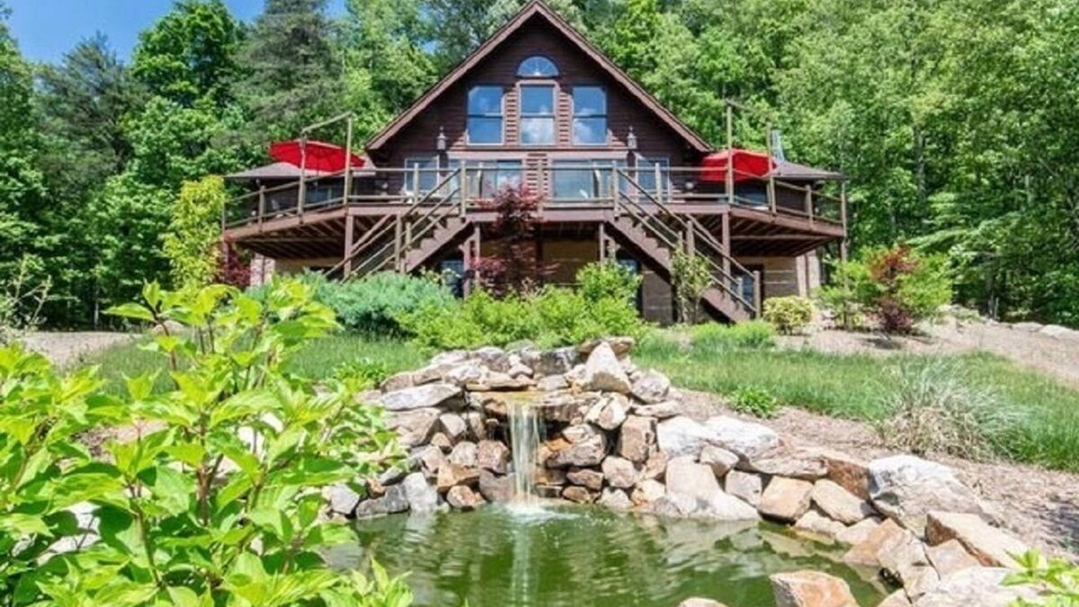 Leicester House | Secluded, scenic and upscale cabin close to Asheville