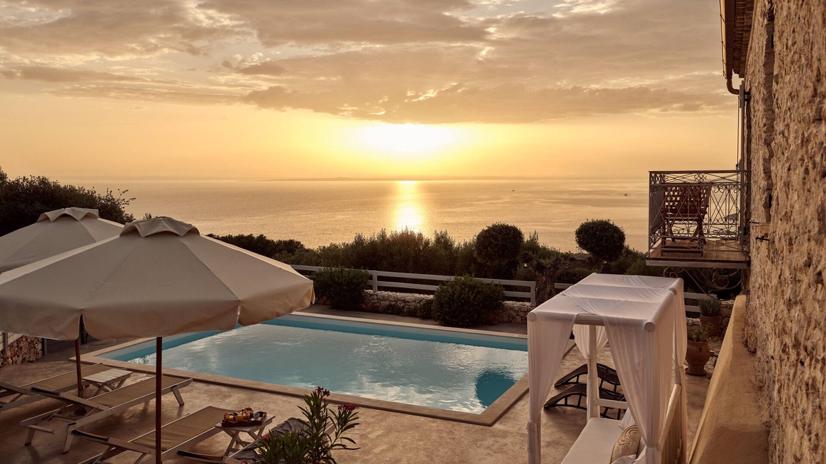 Varvara Villa | SECLUDED STONE BUILT LUXURY 3 BEDROOM VILLA WITH PRIVATE POOL AND SEA VIEW