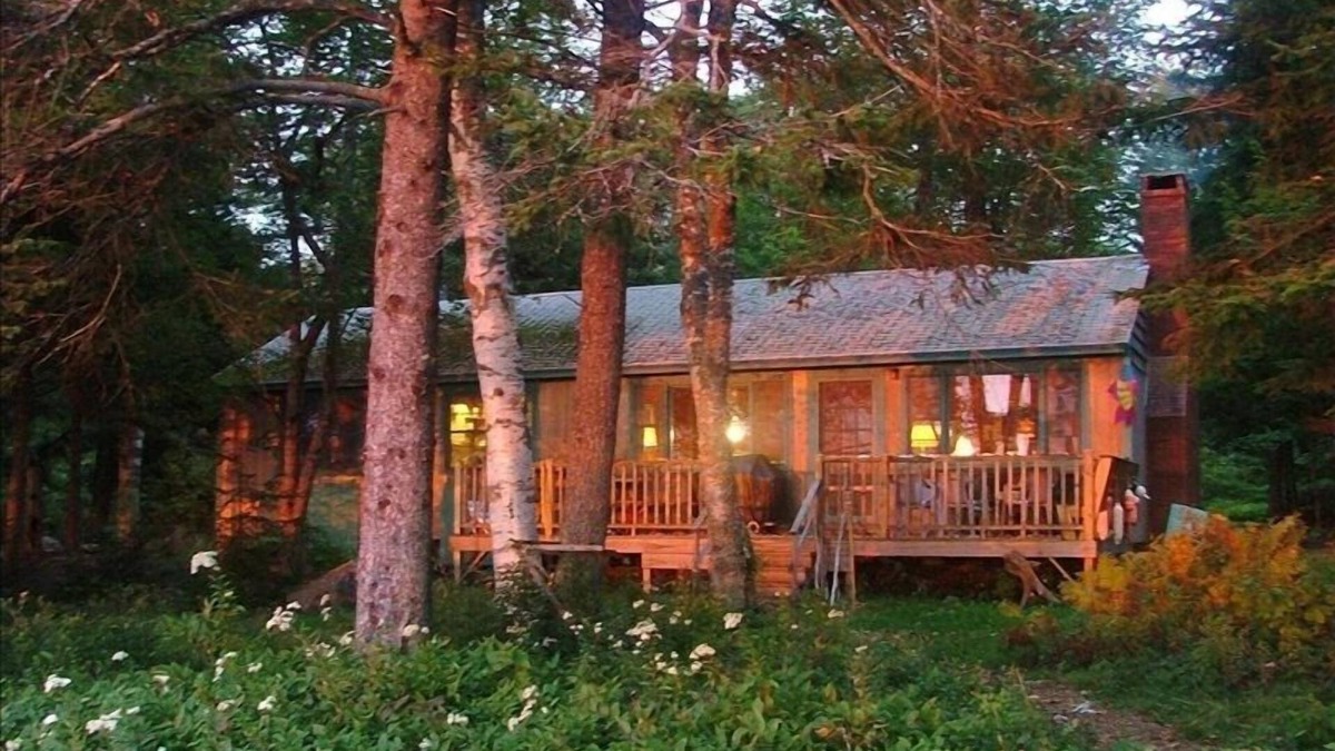 Castine Cottage | Secluded Sunset Retreat on Penobscot Bay