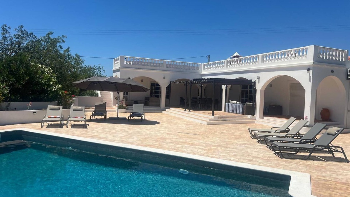 Santo Estevao Villa | Secluded Villa With Heated Private Pool* Fully Refurbished And Modernised