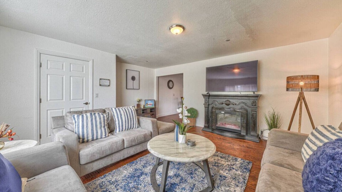 Marina House | Seclusion Oasis - Near Monterey Beaches & Aquarium