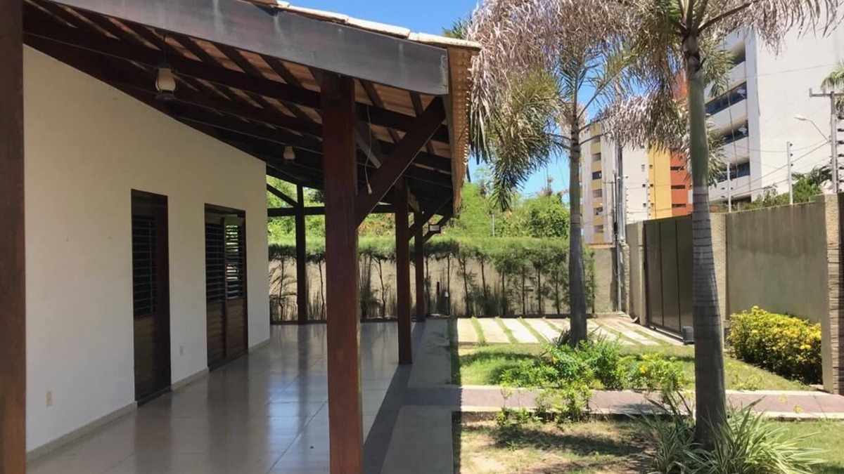 Intermares House | Second floor house in Intermares 80 meters from the sea 6 bedrooms and an annex