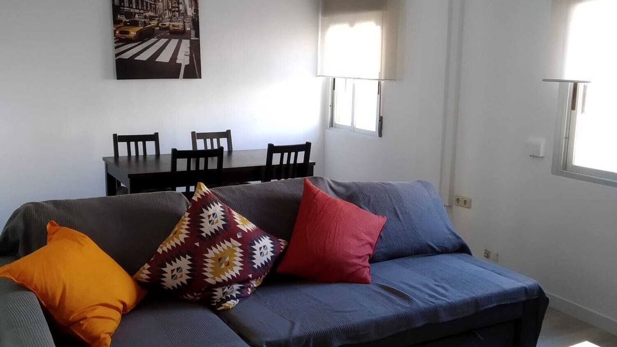 Almeria Condo | Second line of beach close to bars restaurants shops and supermarkets