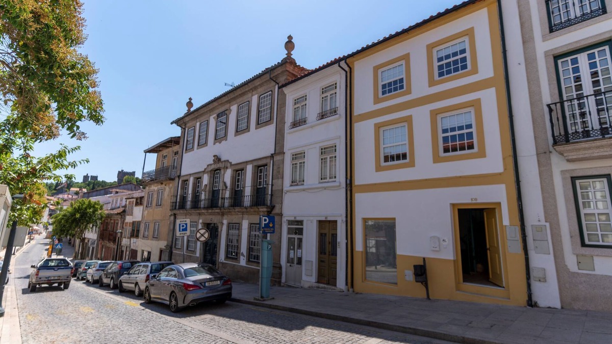 Braganca House | Secret Garden, Alojamento no Centro Histórico de Bragança