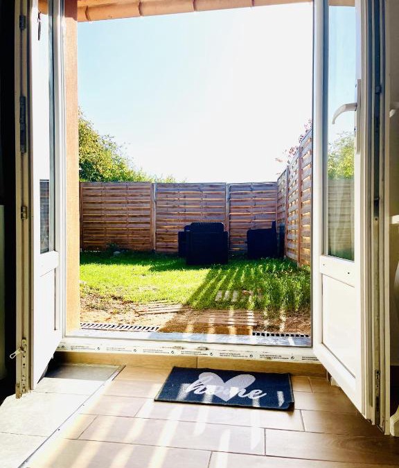 Claye-Souilly Apartment | SECRET GARDEN parking hyper centre & calme