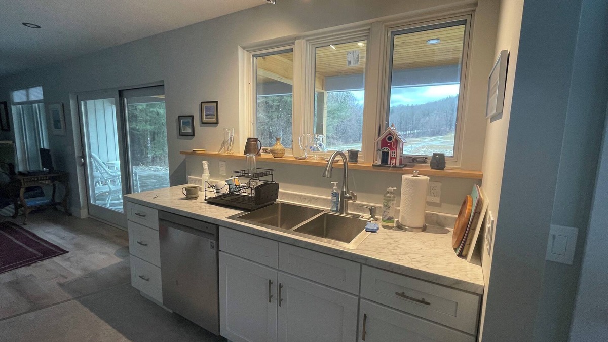 Williamstown Apartment | Secret, one-bedroom hideaway overlooking picturesque field in Williamstown