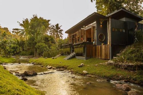 Saluang House | Secret Window Residency