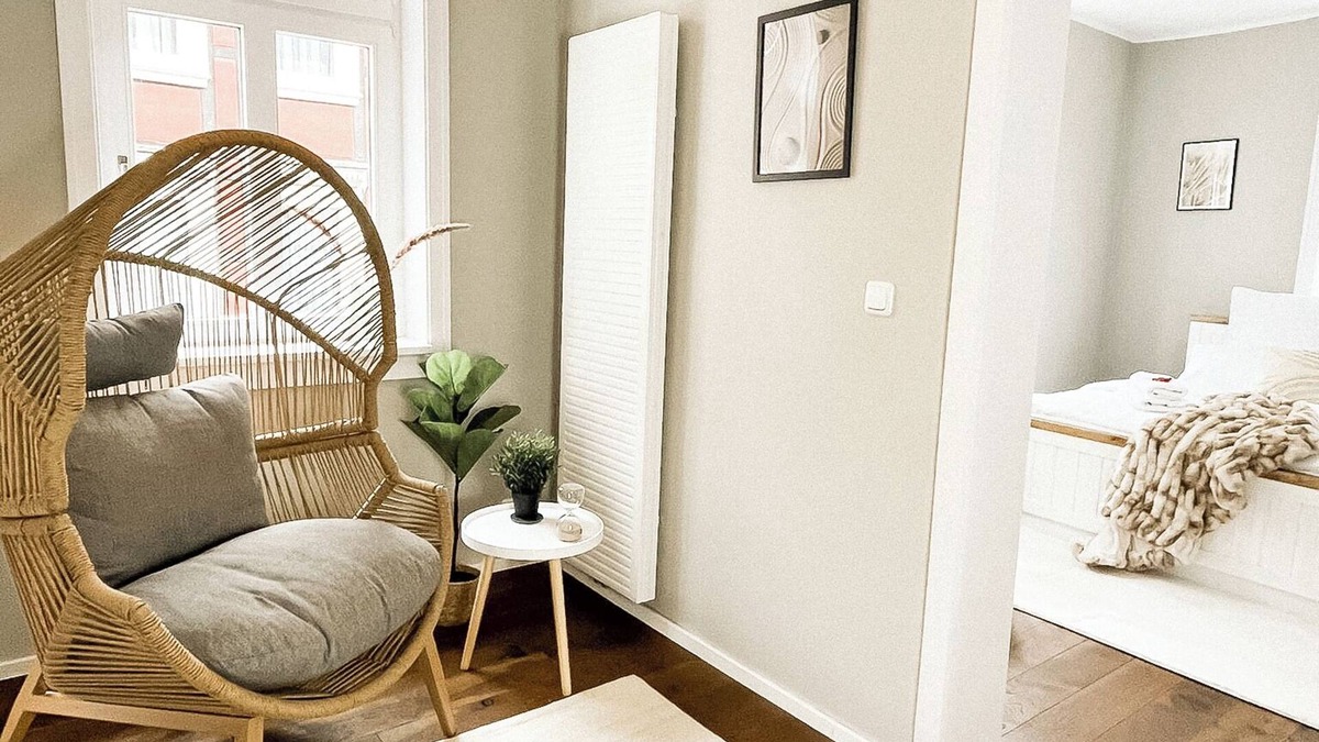 Warburg Apartment | Secretapartment: Zentral und Gemütlich, mit Großem Balkon