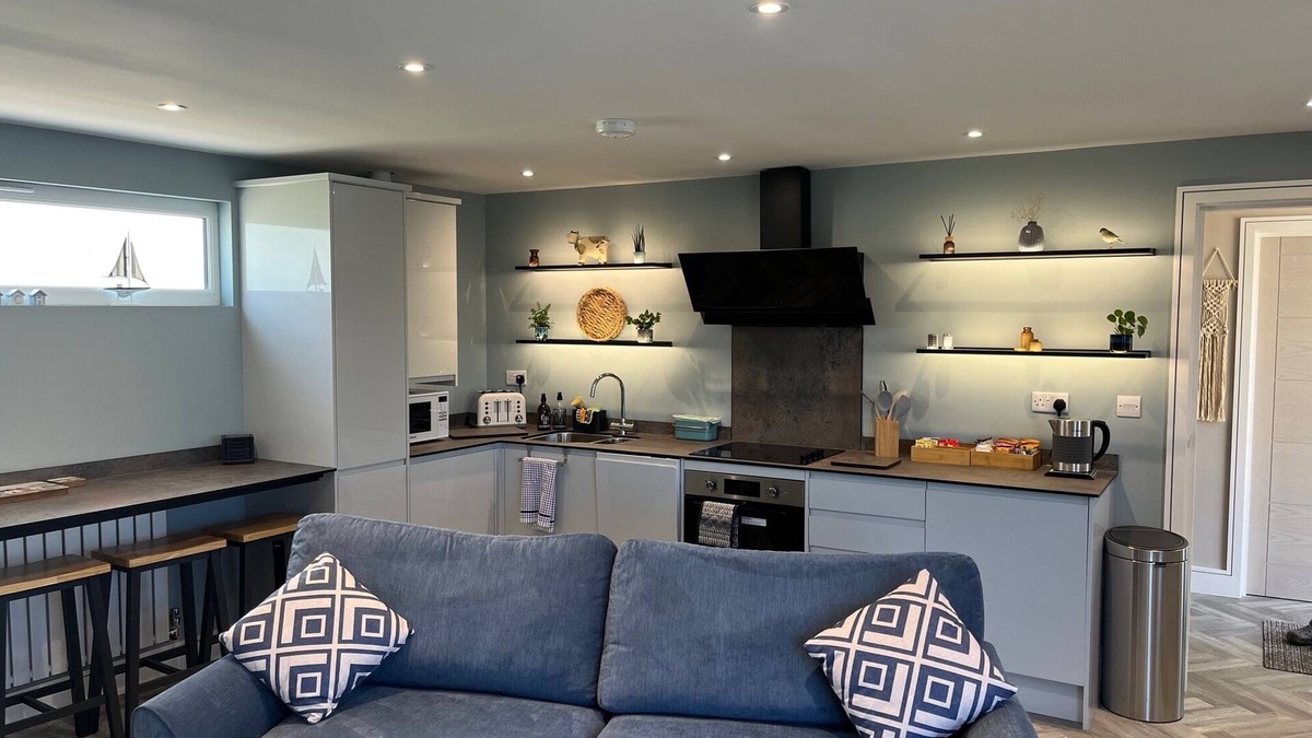 Locking House | Secure, Detached bungalow overlooking Weston-super-Mare, the Severn and Wales