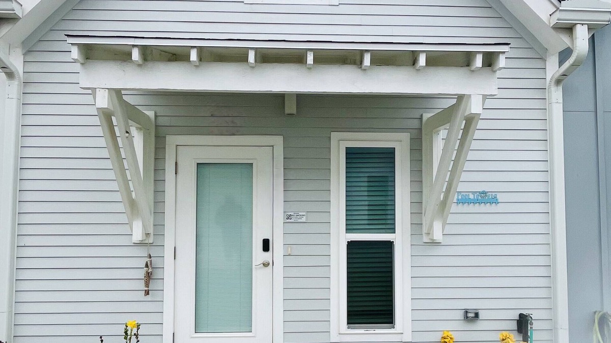 Corpus Christi Condo | See Spot Swim, See Spot Relax, See Spot's Sea Shack! We ❤️ Winter Texans