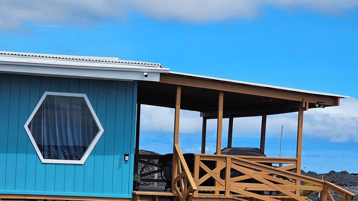 Pahoa House | See the Ocean, the mountain and the Stars!