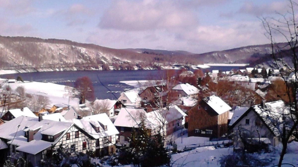 Woffelsbach Apartment | Seeblick Ferienwohnung am Rursee - Nationalpark Eifel