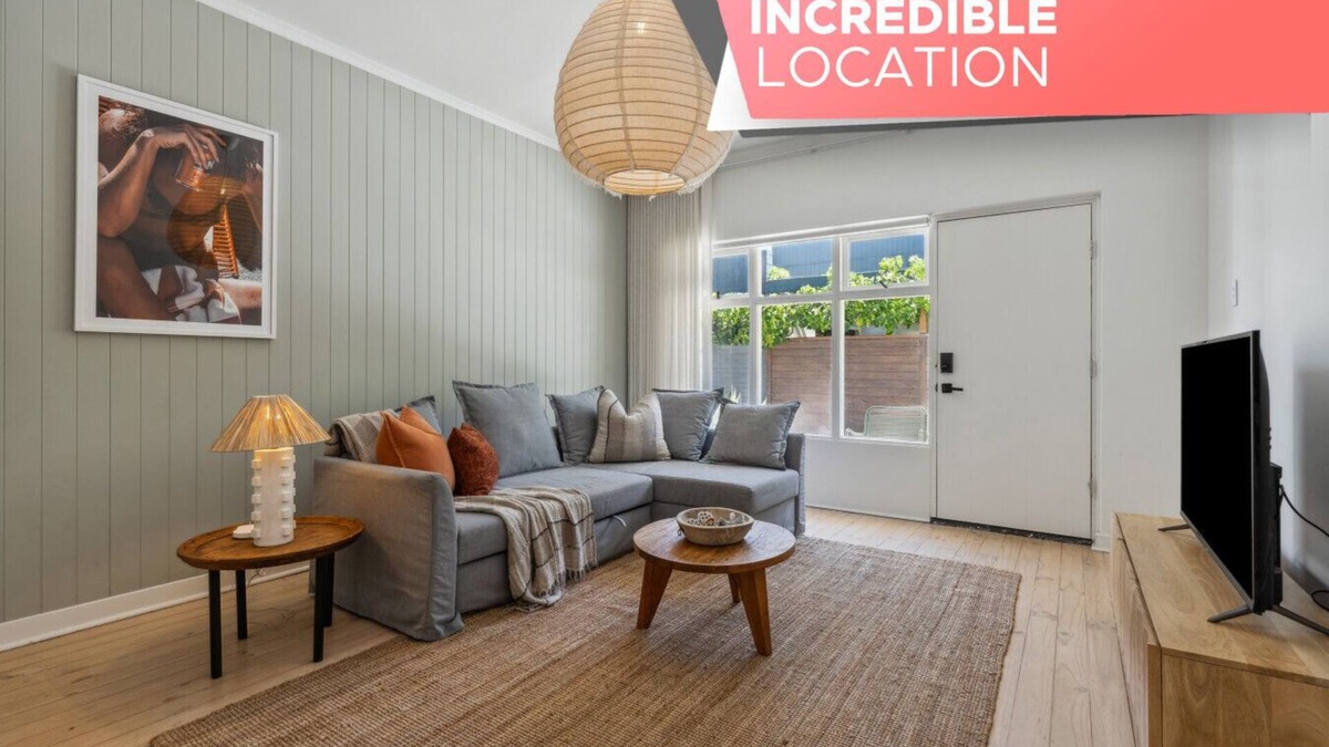 Glenelg South Apartment | Seed at Arlo`s - Ref · ★Seed at Arlo`s★✔Refined luxury in Glenelg✔WiFi