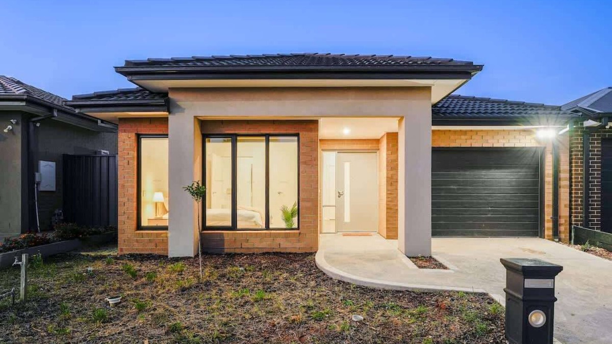 Melton South House | Seednest Modern Family house
