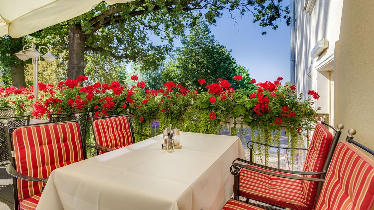 Großraschen Hotel | Seehotel Grossraeschen