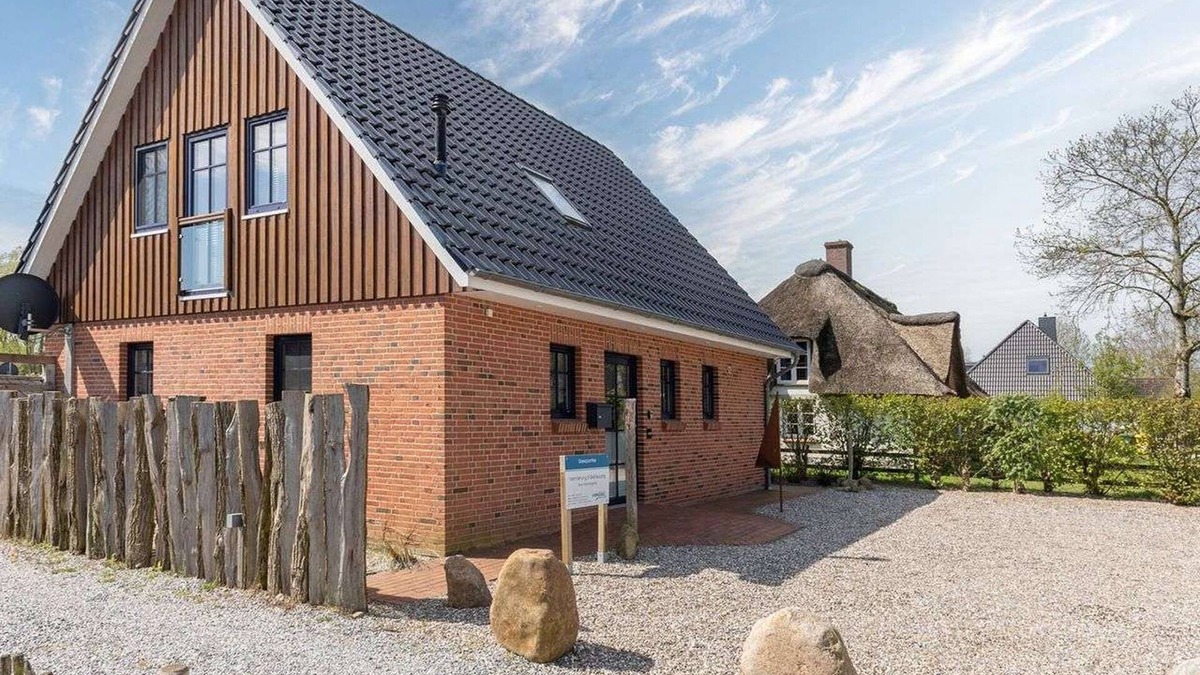 Hauert House | Seequartier - Nordsee Ferienhaus Tating by Interhome