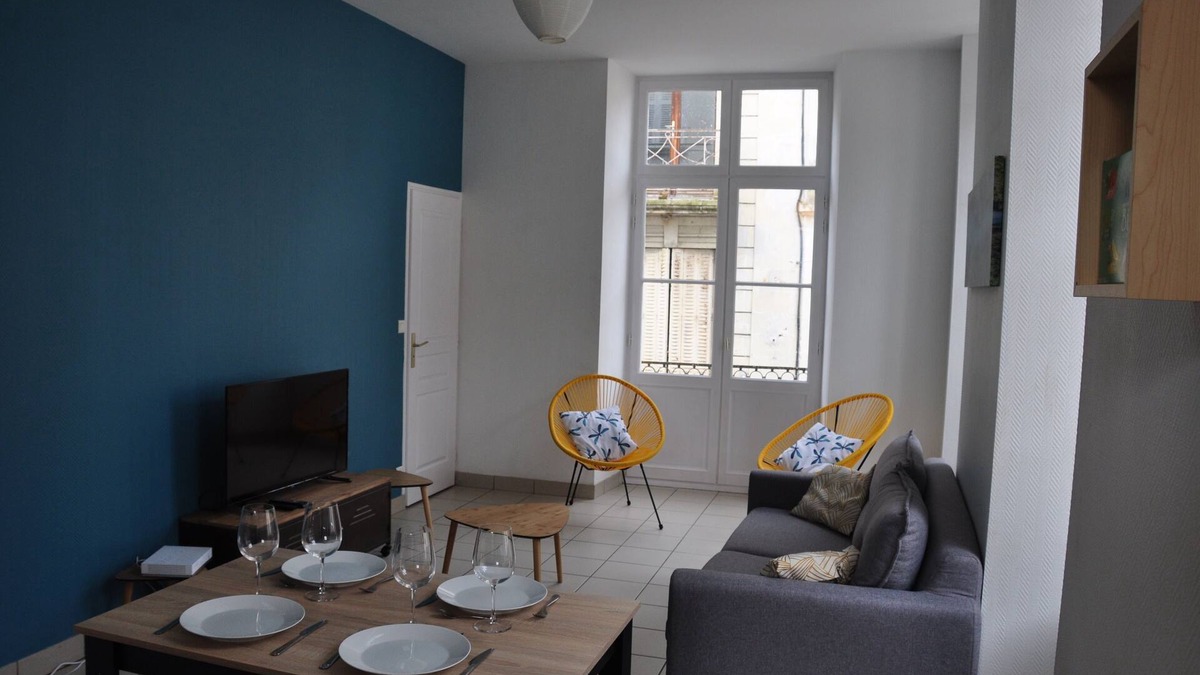 Segre Apartment | Segré center T2 42m² ✰cuisine✰chambre✰salon✰wifi
