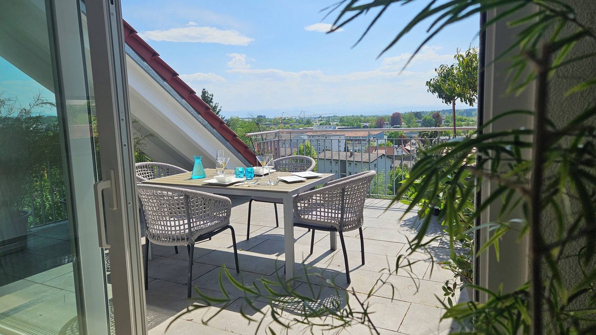 Markdorf Apartment | Sehr Attraktive Luxuriöse Wohnung mit Herrlichem Alpenblick!