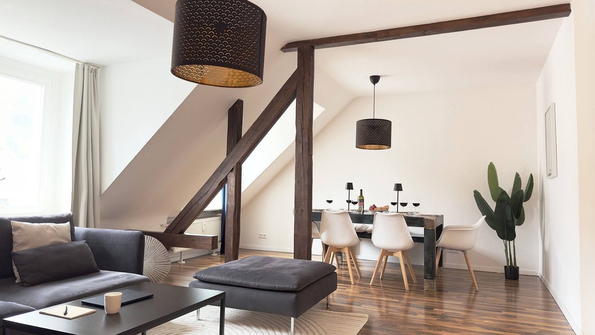Weststadt Apartment | Sehr Großes Maisonette Apartment in Bestlage
