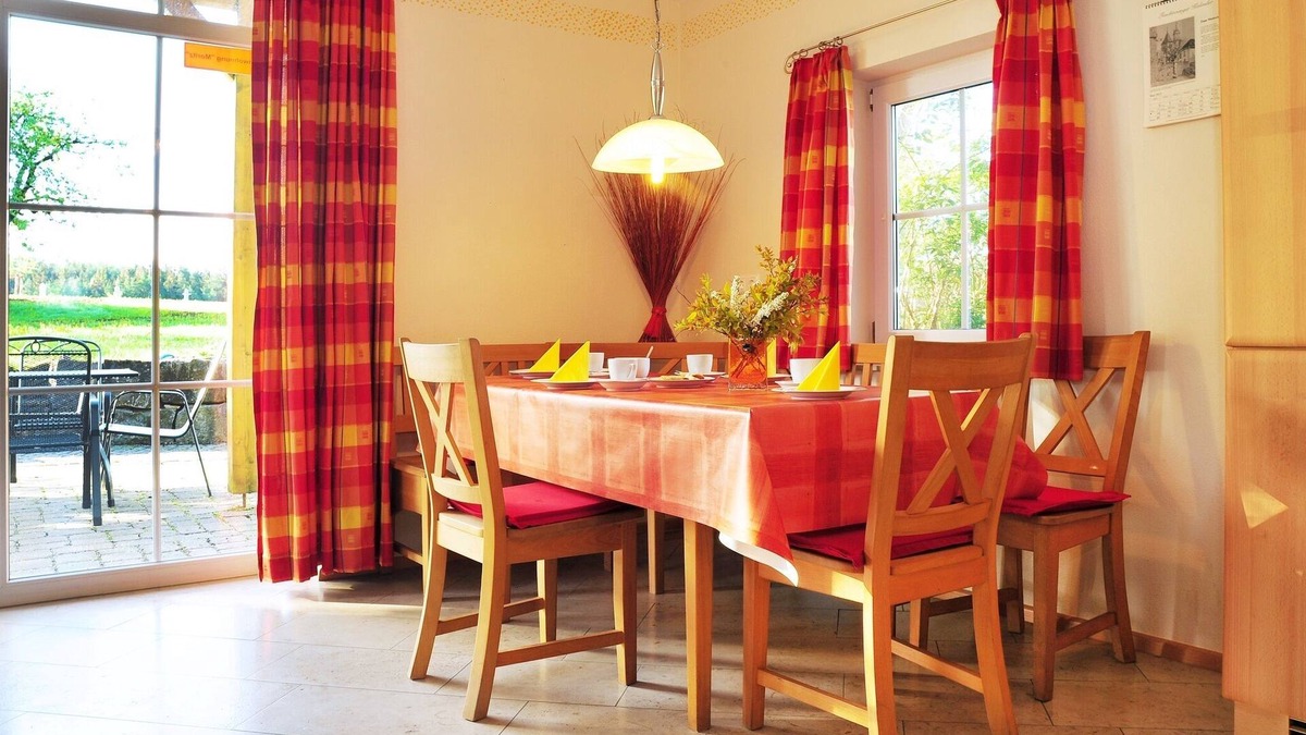 Feuchtwangen Apartment | Sehr modern und gemütlich eingerichtet für Großfamilien