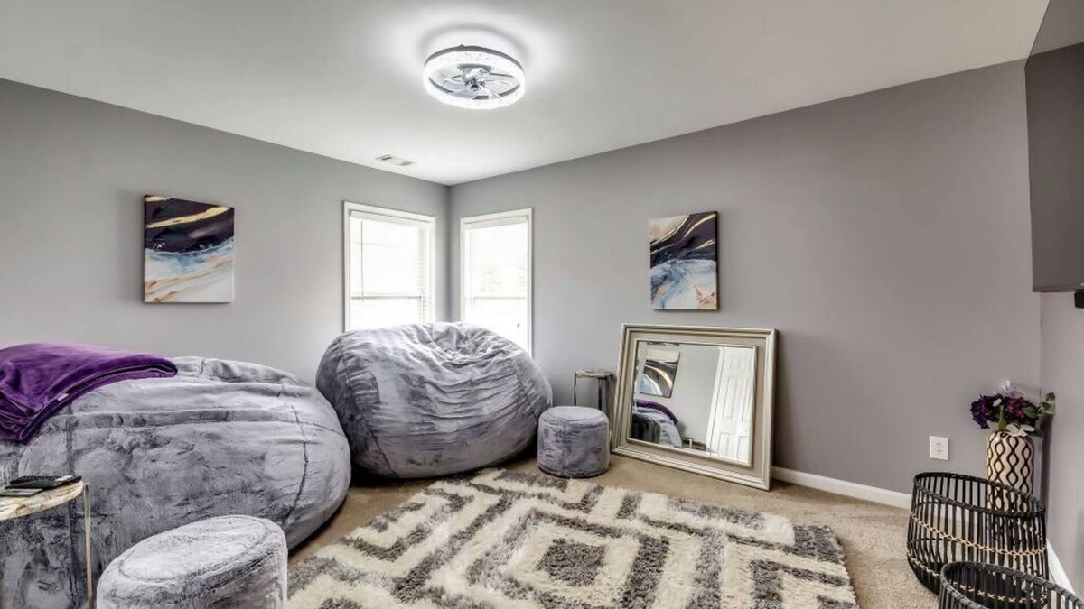 Hiram House | Seize The Moment and Enjoy Life!