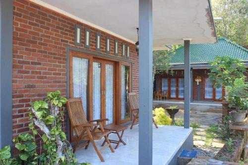 Sawan House | Sekumpul Guest House
