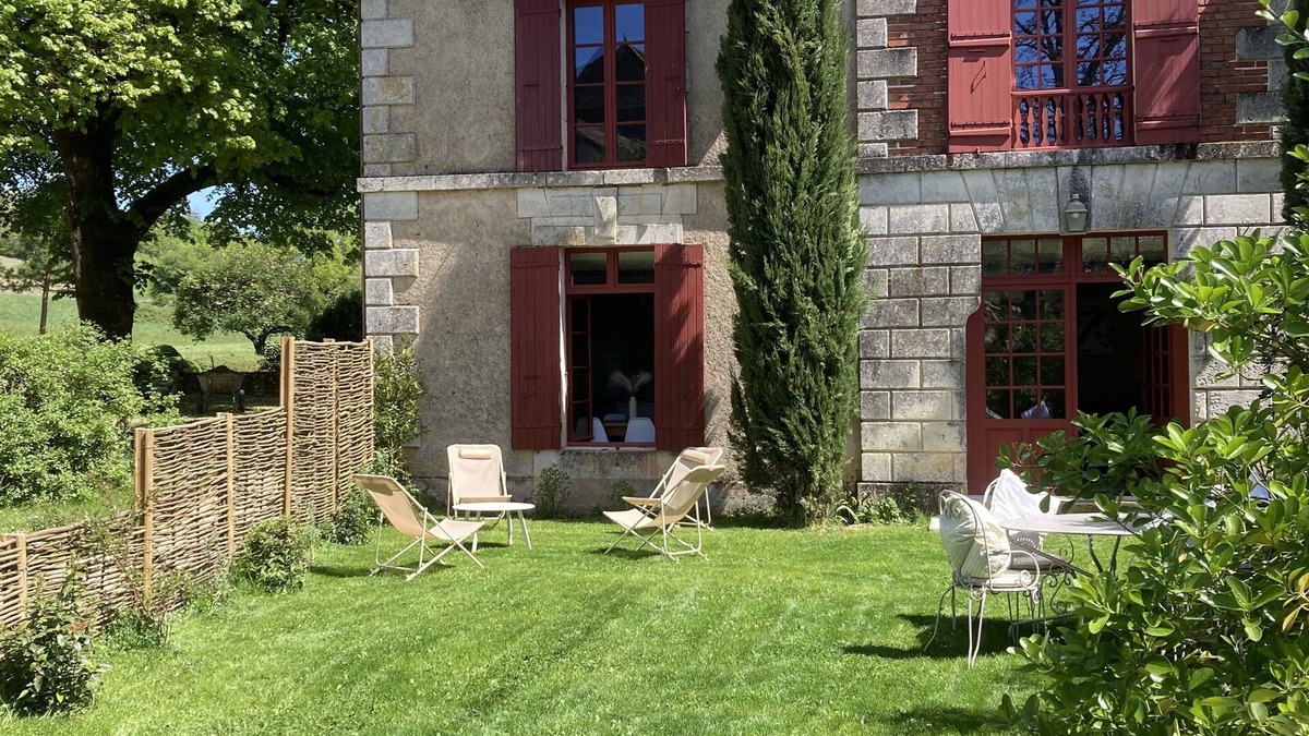 Saint-Hilaire-d'Estissac Cottage | Self-catering cottage on family estate