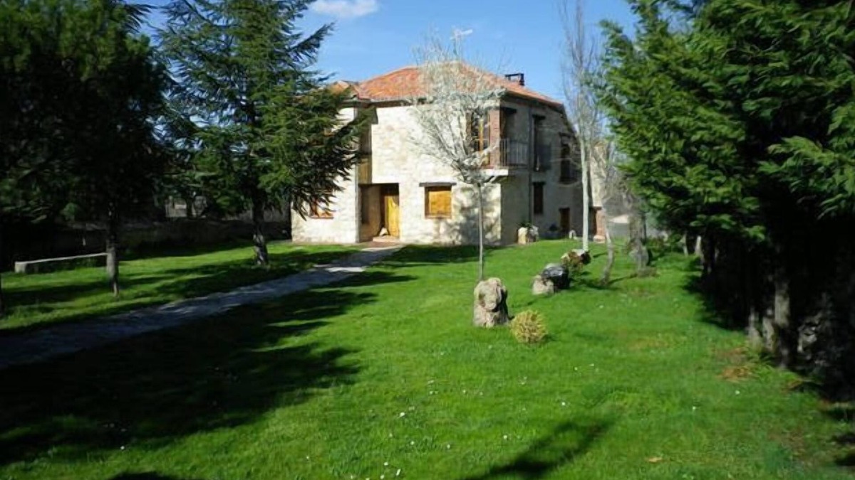 La Salceda Cottage | Self catering La Solanilla 2 for 10 people