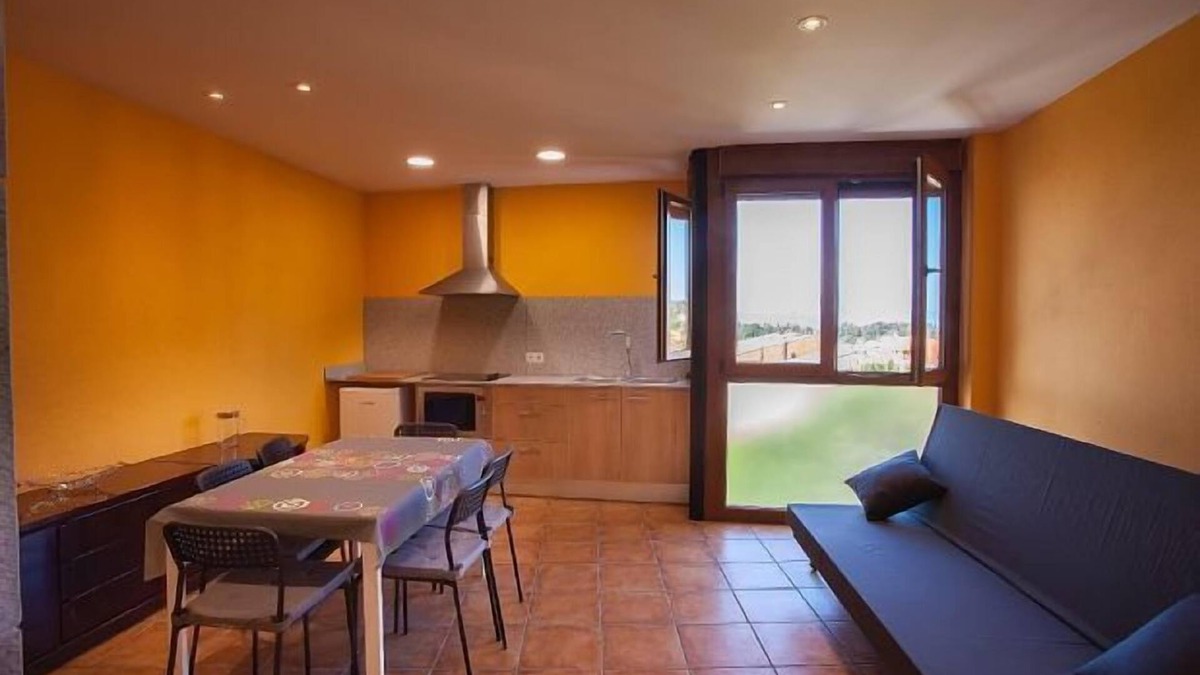 Santa Maria de Corco Cottage | Self catering L'esquirol de L'esquirol for 6 people