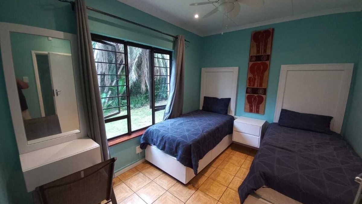 Scottburgh South Condo | Self catering accommodation with a garden view. 100mt from the beach