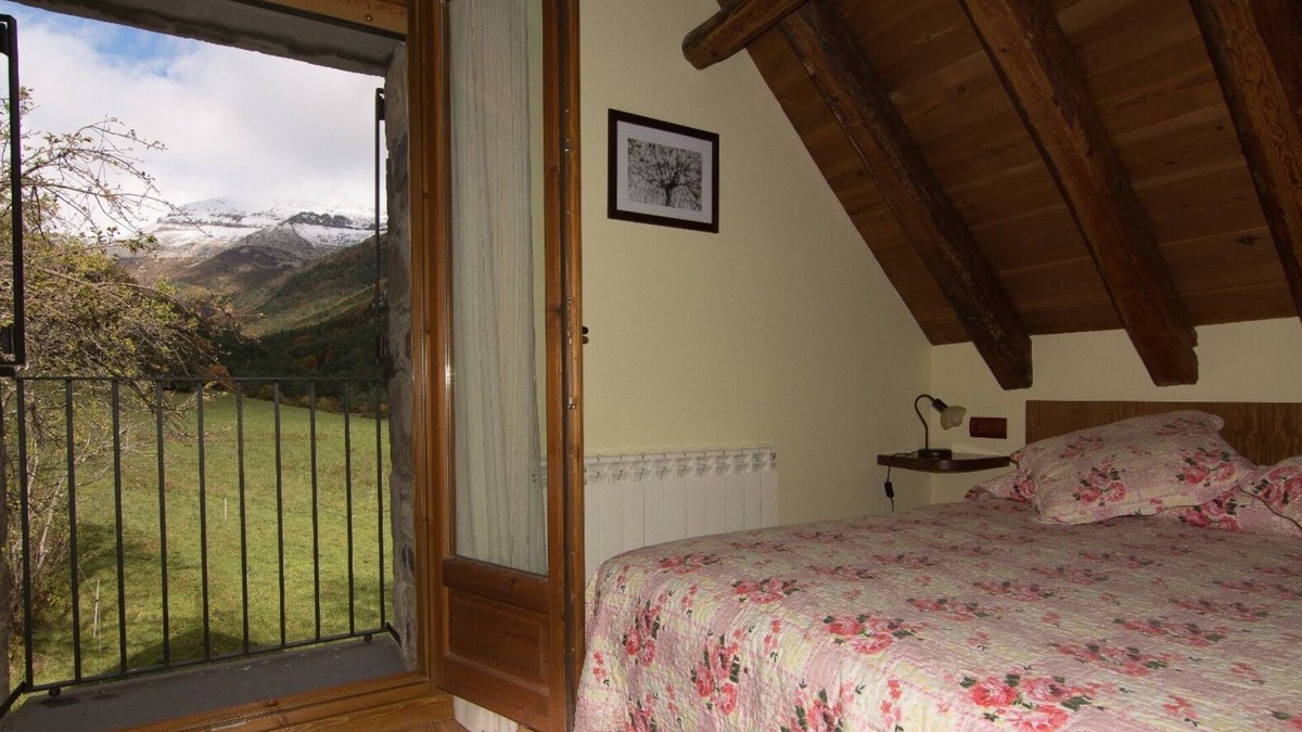 Hecho Cottage | Self catering Borda Batista for 6 people