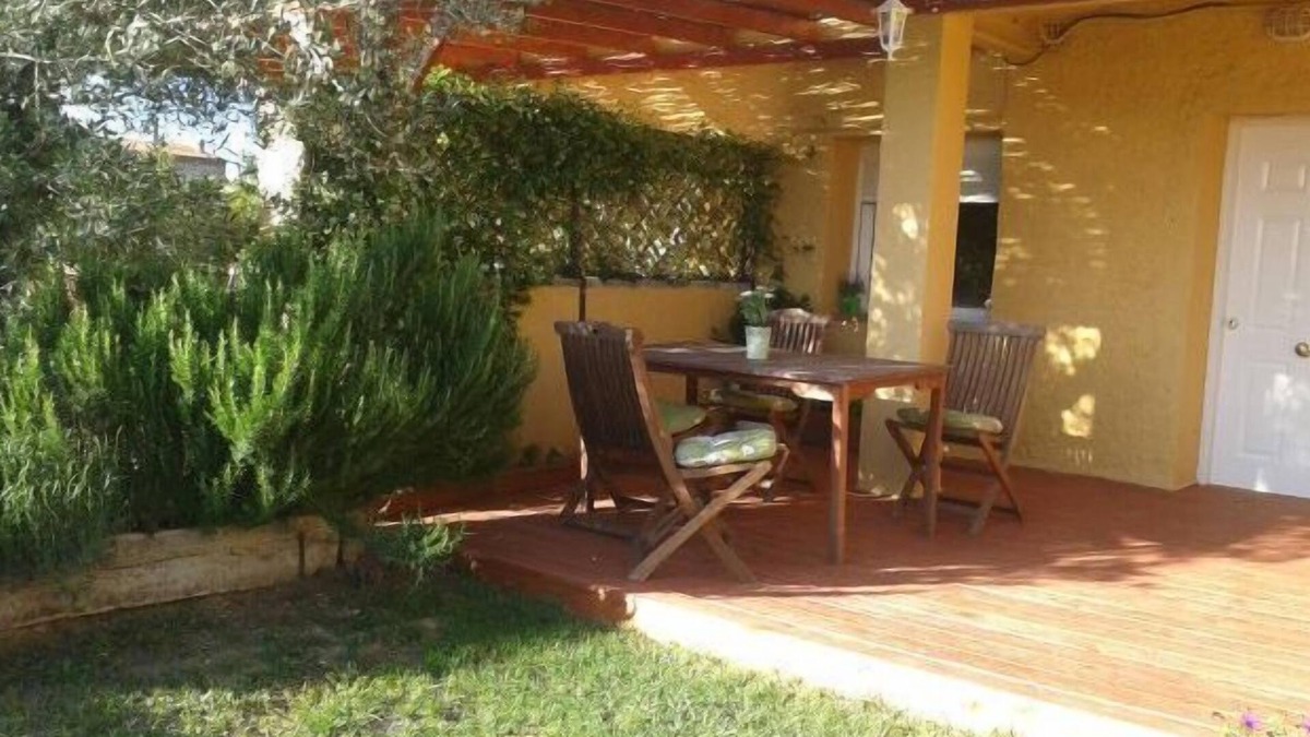 Verges Cottage | Self catering Bora Bora allotjaments for 4 people