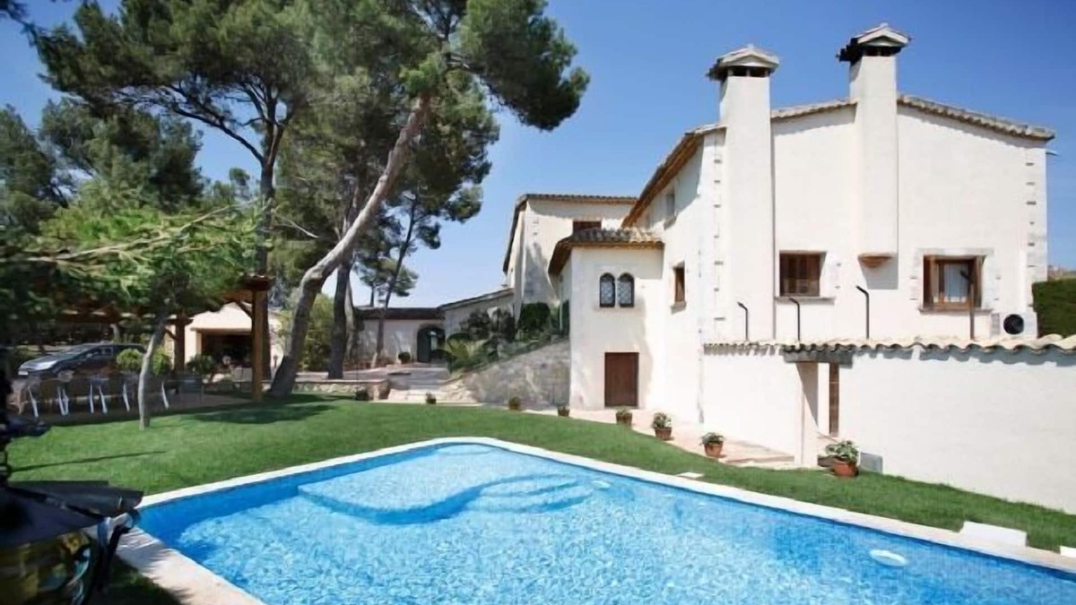 Puigdalba Cottage | Self catering Can Ferran for 15 people