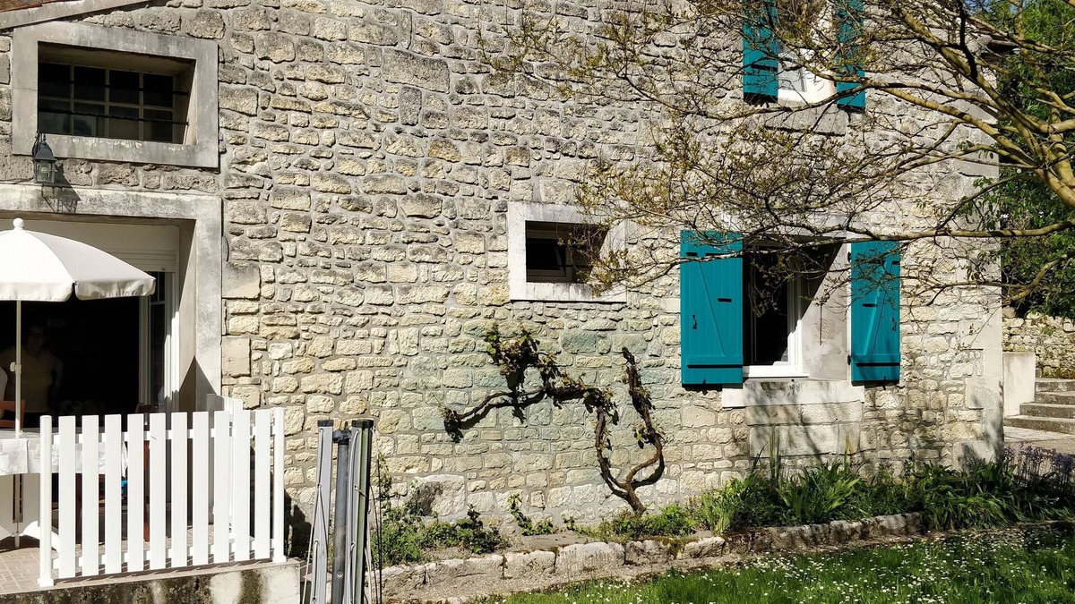 Saint-Savinien House | Self-catering cottage in Saint-Savinien-sur-Charente