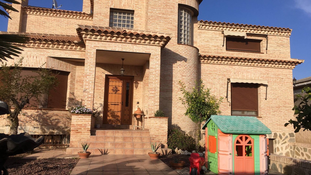 Olias del Rey Cottage | Self catering El Retiro de Toledo for 12 people