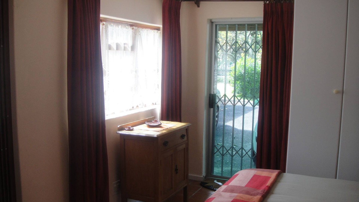 Pinelands Cottage | Self-Catering Garden Flat