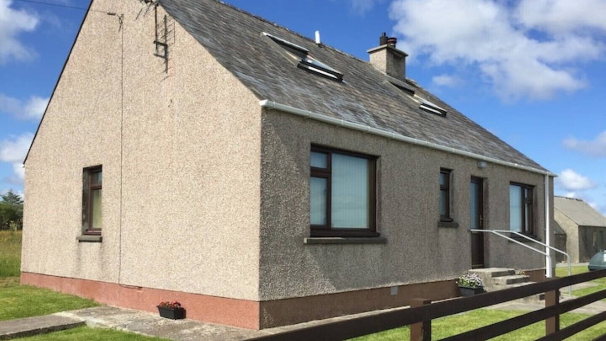 Back House | Self Catering house with lovely sea views, 44 Back