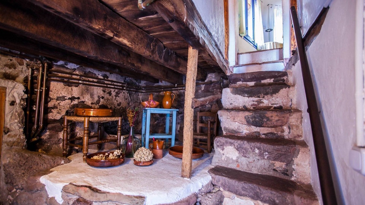 Riudaura Cottage | Self catering La Rovirota for 6 people