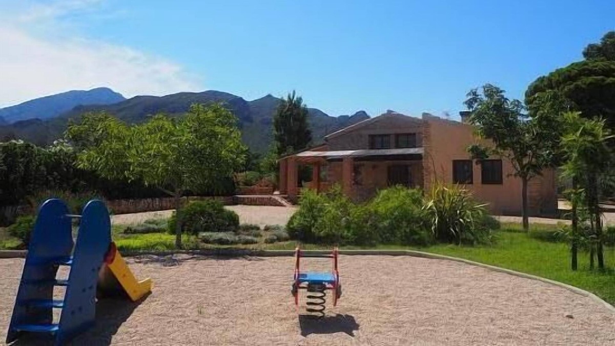 Tortosa Cottage | Self catering Maset de Castanyer for 4 people