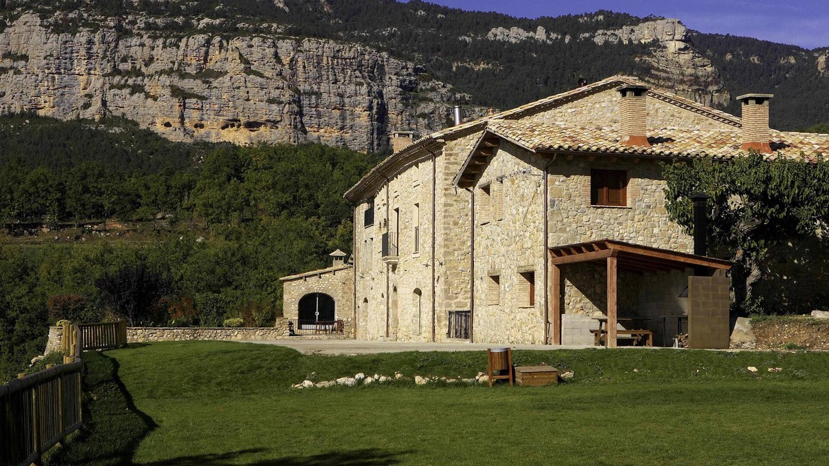 Lladurs House | Self catering Poble Rural Puigarnau-Pubill�� for 6 people