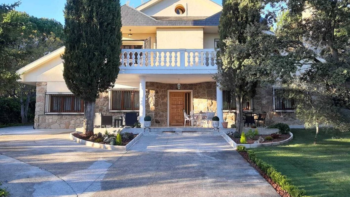 Alpedrete Cottage | Self catering Robertina for 12 people