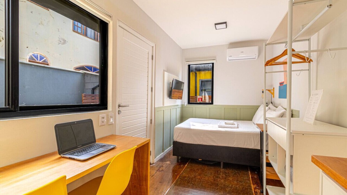 Lagoa da Conceicao Apartment | *Self Check-In*A/C*Full Kitchen*10min->Beach*